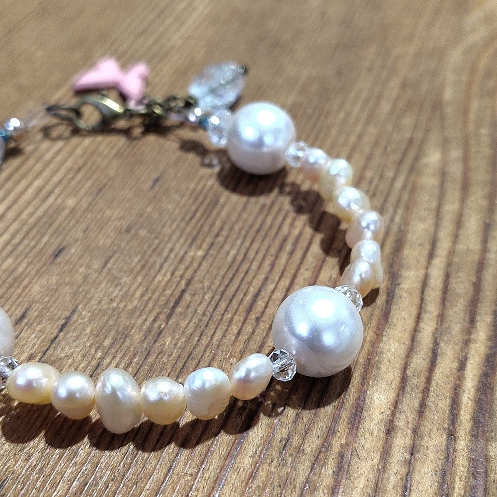 Butterfly and Freshwater Pearl Beaded Ladies Bracelet, Ladies Pearl Bracelet - Picture 3 of 7